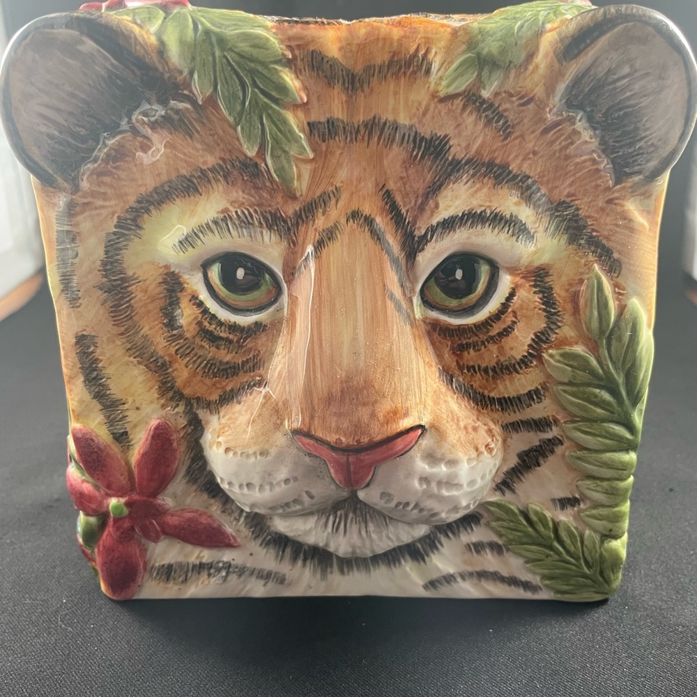 Fitz and Floyd Ceramic Serengeti Tiger Tissue Box